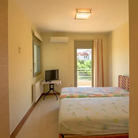 公寓 Jakarel Near Patras *